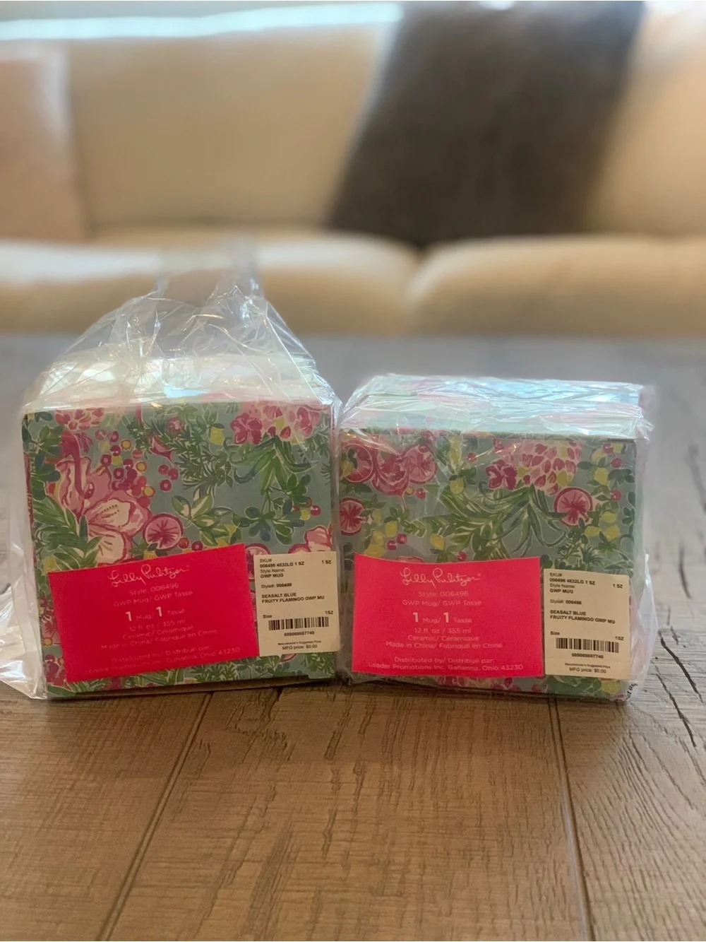 NWT—-Set of 2 Lilly Pulitzer Seasalt Blue Fruity Flamingo Mugs with Gold Handle